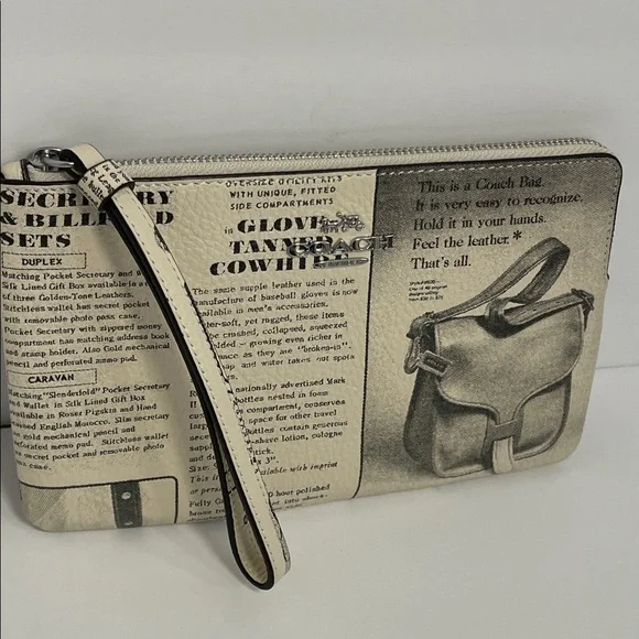 NWT Coach Large Corner Zip Newspaper Print Wristlet - Picture 12 of 13